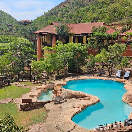 Waterfall Safari Lodge Winterkamp Exterior foto